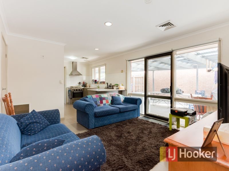 4 Hedley Place, Hampton Park VIC 3976