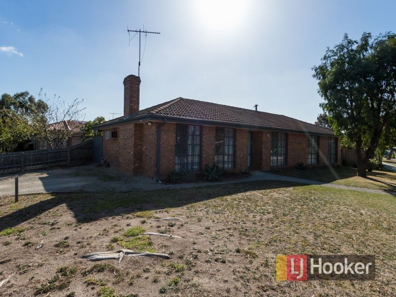 4 Hedley Place, Hampton Park VIC 3976