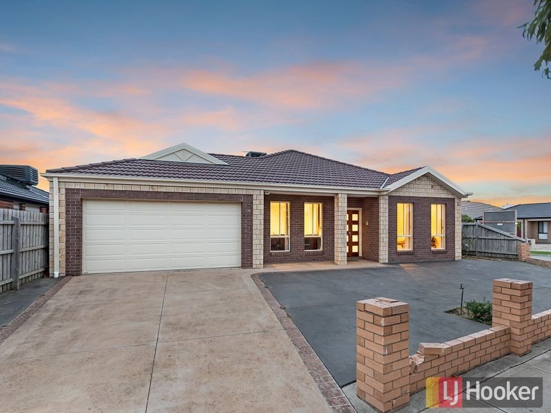 130 Paterson Drive, Lynbrook VIC 3975