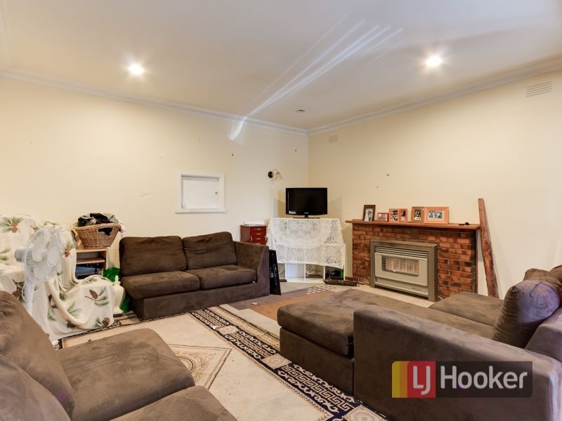 16 Charles Street, Dandenong VIC 3175