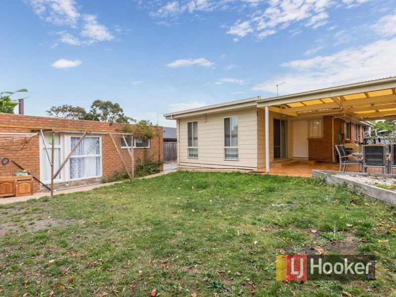 6 Barnsbury Close, Hampton Park VIC 3976