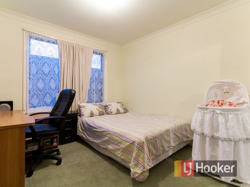 32 Lesley Drive, Hampton Park VIC 3976