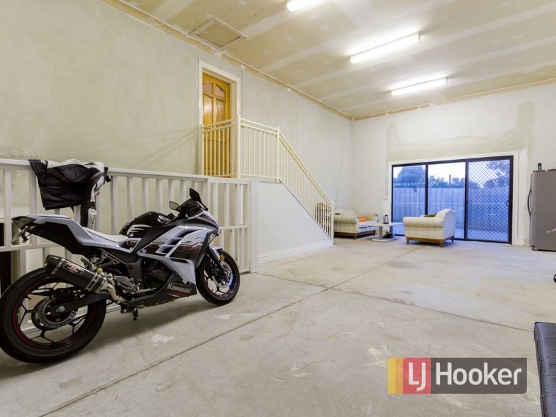 32 Lesley Drive, Hampton Park VIC 3976
