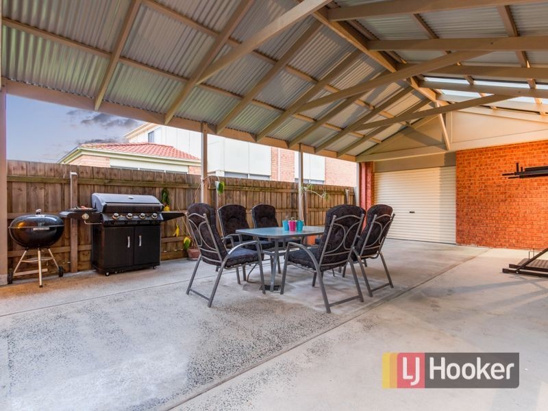 15 Pendle Close, Narre Warren South VIC 3805