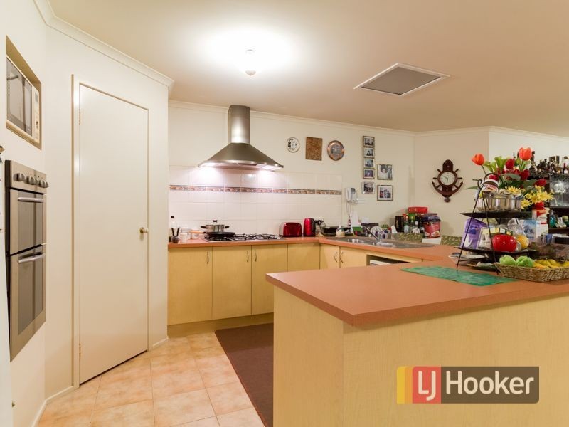 185 Monahans Road, Cranbourne West VIC 3977