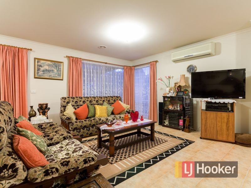185 Monahans Road, Cranbourne West VIC 3977