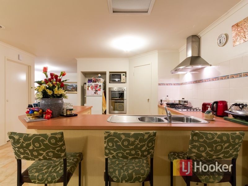 185 Monahans Road, Cranbourne West VIC 3977