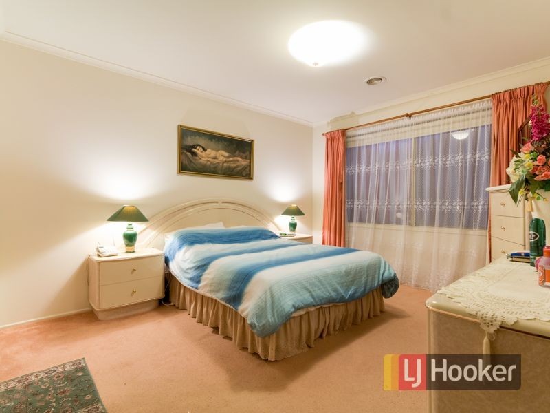185 Monahans Road, Cranbourne West VIC 3977
