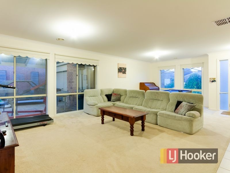 8 Apsley Terrace, Berwick VIC 3806
