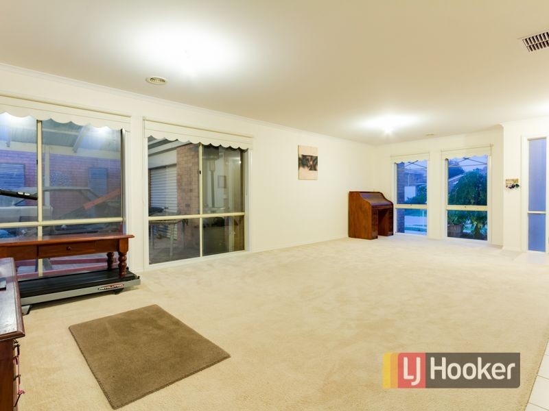 8 Apsley Terrace, Berwick VIC 3806