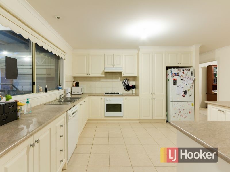 8 Apsley Terrace, Berwick VIC 3806
