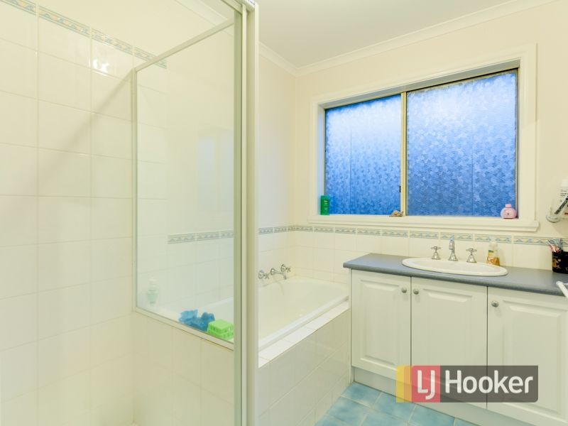 8 Apsley Terrace, Berwick VIC 3806