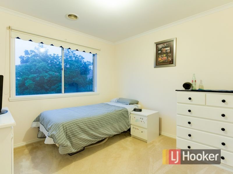 8 Apsley Terrace, Berwick VIC 3806