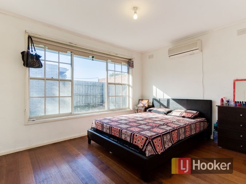 17 Cosier Drive, Noble Park VIC 3174