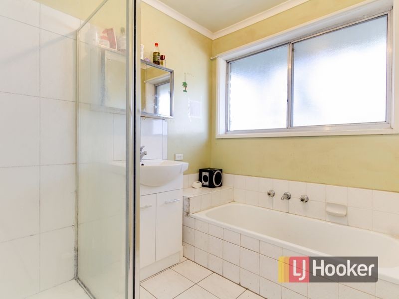 17 Cosier Drive, Noble Park VIC 3174