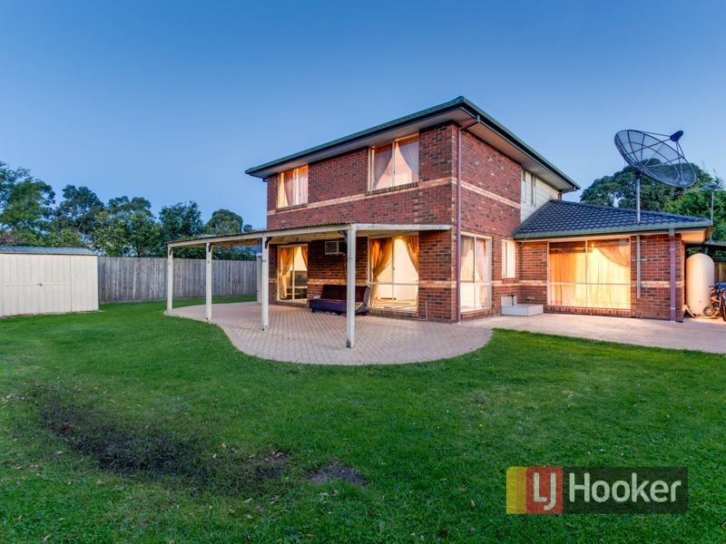 8 Bolwarra Court, Cranbourne VIC 3977