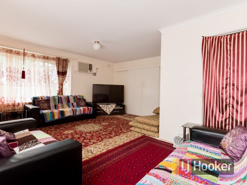 18 Mark Court, Hampton Park VIC 3976