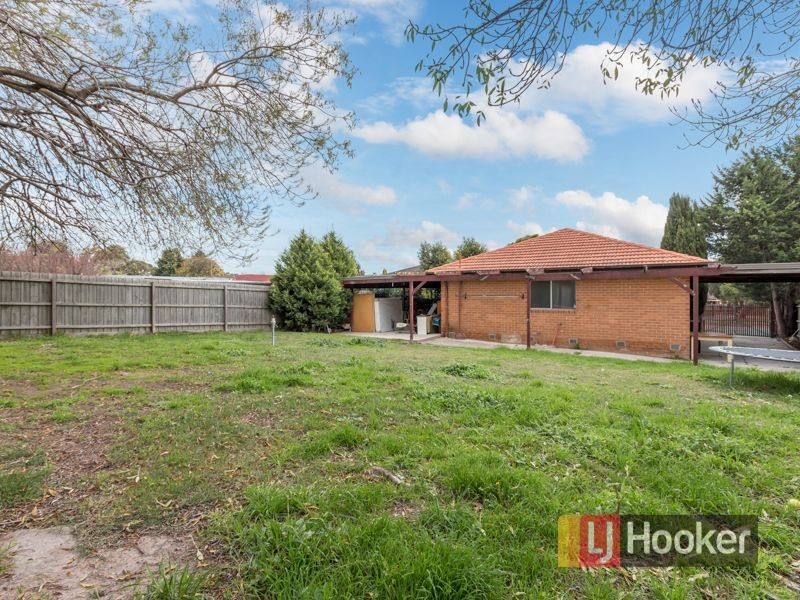 18 Mark Court, Hampton Park VIC 3976