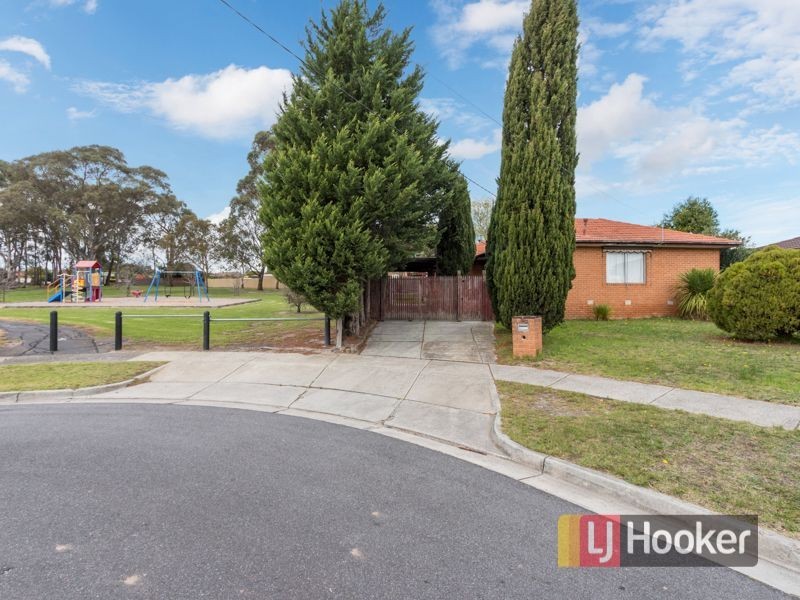 18 Mark Court, Hampton Park VIC 3976