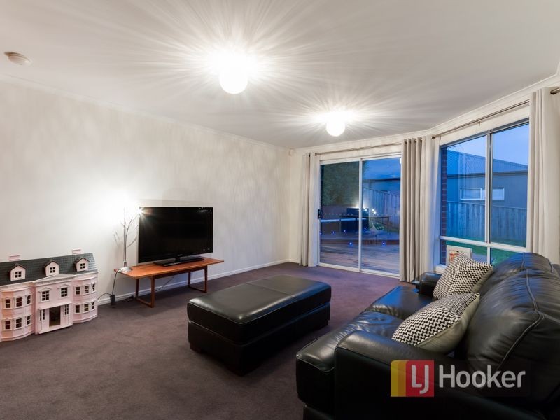 5 Bishop Place, Berwick VIC 3806