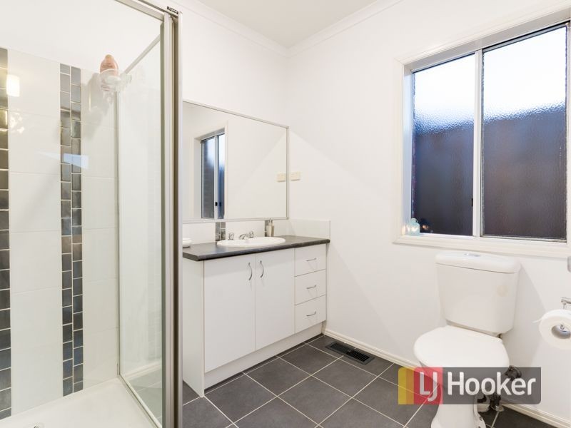 5 Bishop Place, Berwick VIC 3806