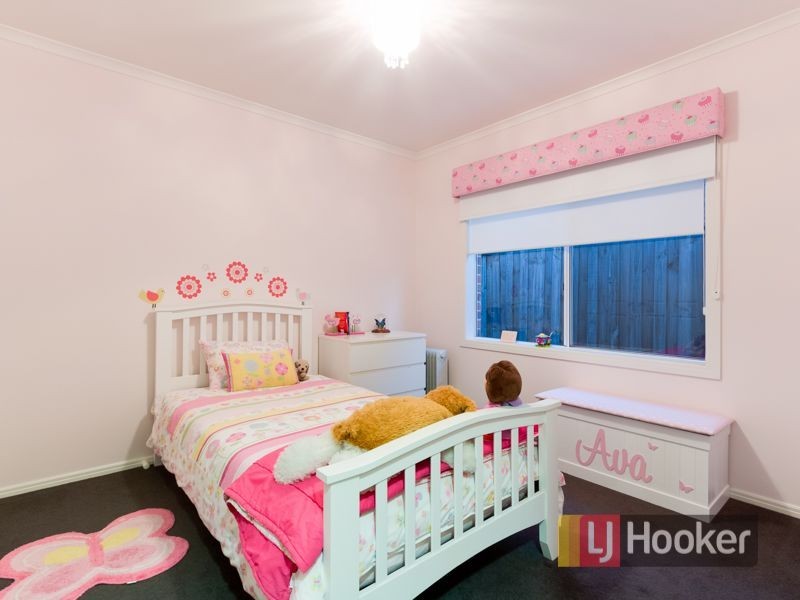 5 Bishop Place, Berwick VIC 3806