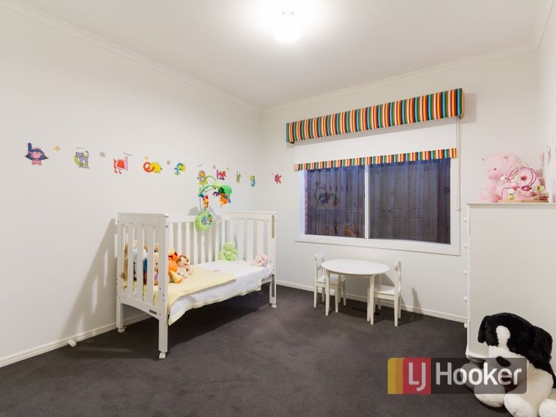 5 Bishop Place, Berwick VIC 3806