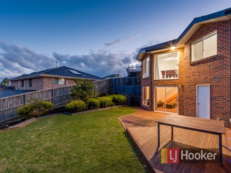 5 Bishop Place, Berwick VIC 3806