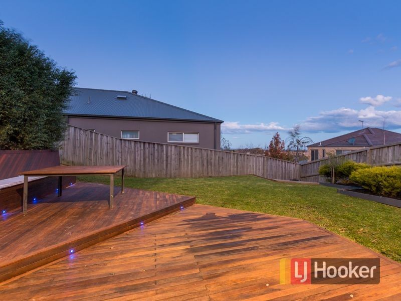 5 Bishop Place, Berwick VIC 3806