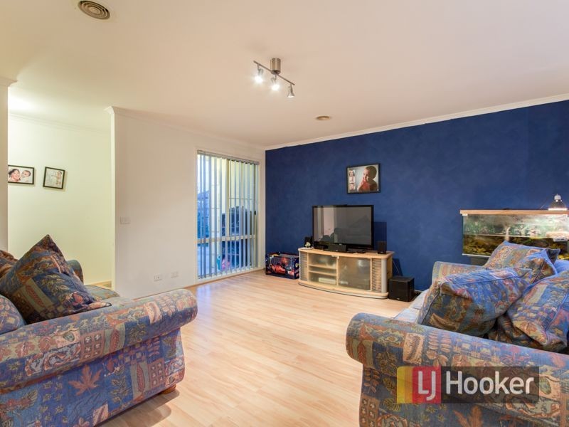 1 Brad Court, Cranbourne North VIC 3977