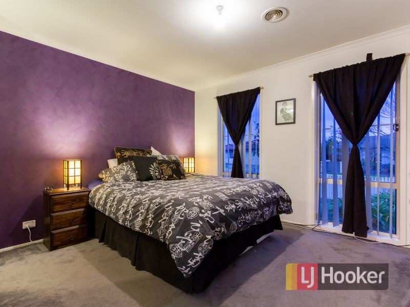 1 Brad Court, Cranbourne North VIC 3977