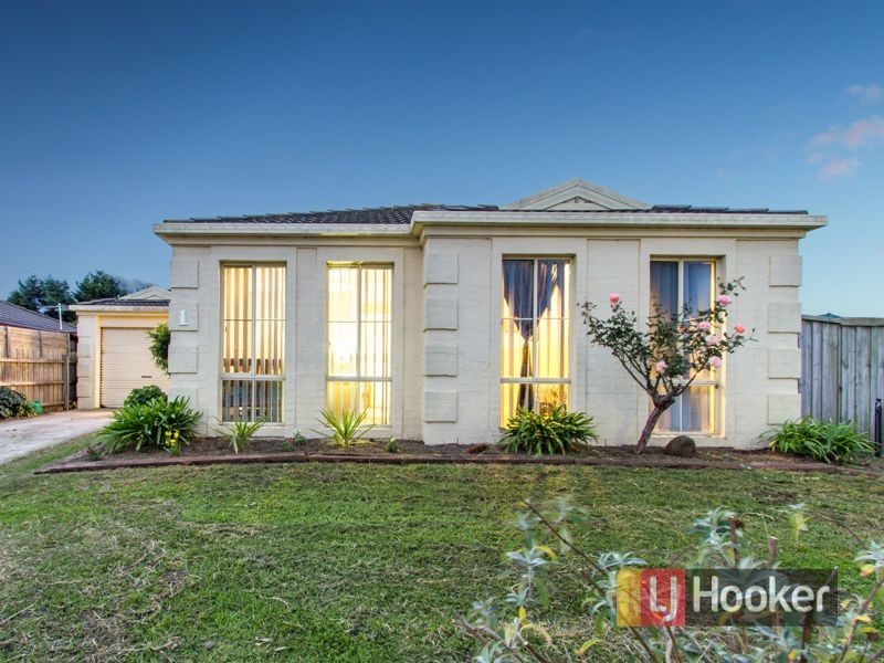 1 Brad Court, Cranbourne North VIC 3977