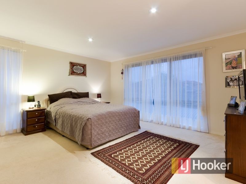 116 Robinswood Parade, Narre Warren South VIC 3805