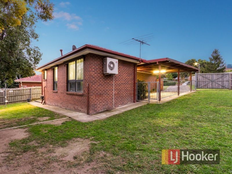 4 Urquhart Court, Hampton Park VIC 3976