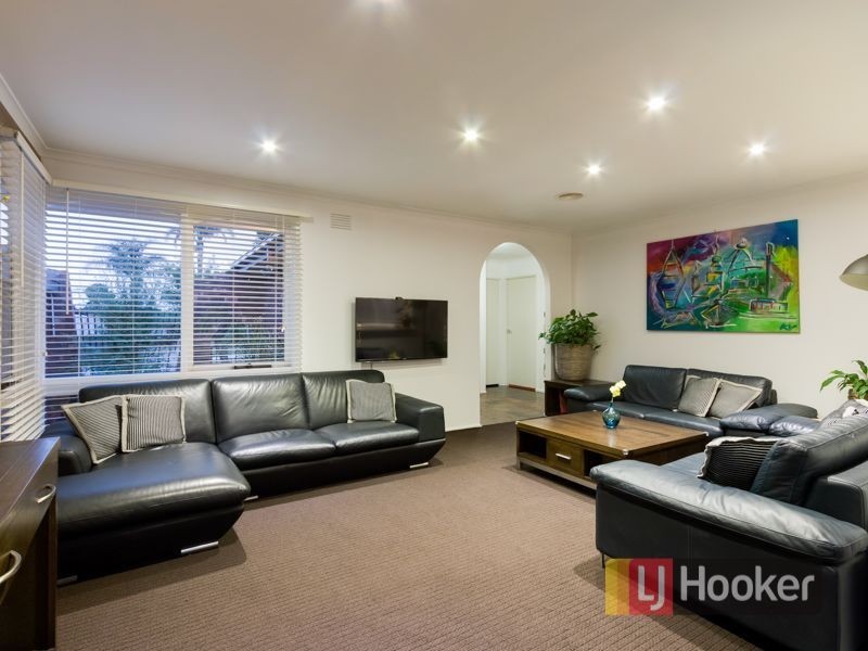 4 Barnsbury Close, Hampton Park VIC 3976