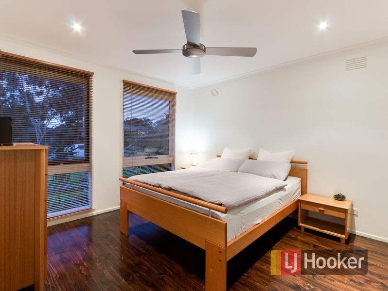 4 Barnsbury Close, Hampton Park VIC 3976