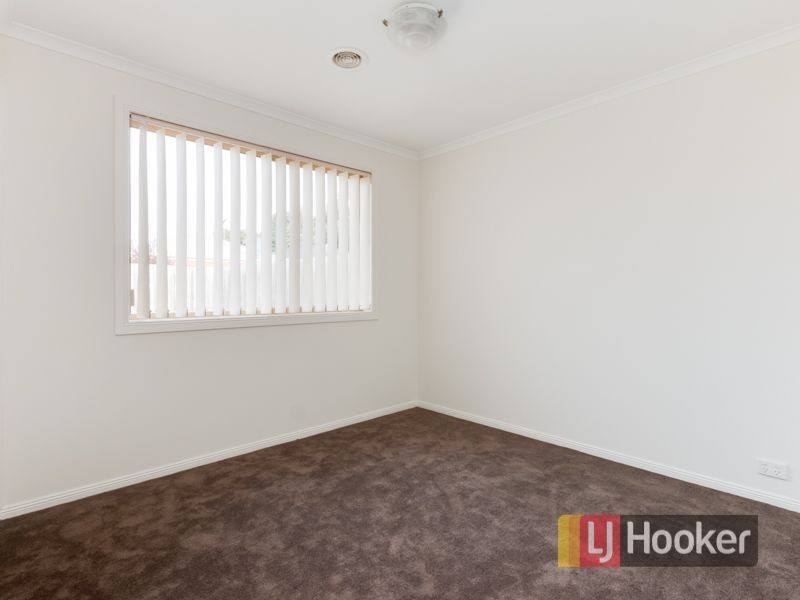9 Neesan Court, Hampton Park VIC 3976
