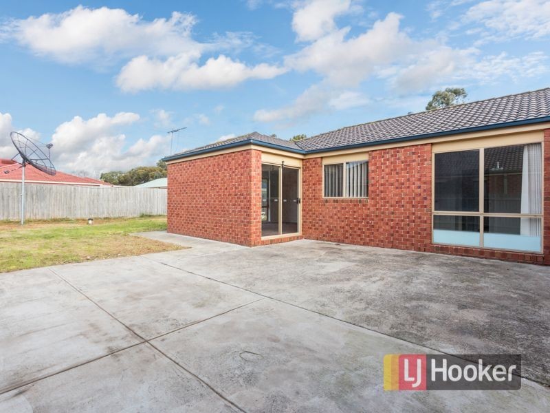 9 Neesan Court, Hampton Park VIC 3976