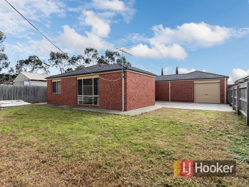 9 Neesan Court, Hampton Park VIC 3976