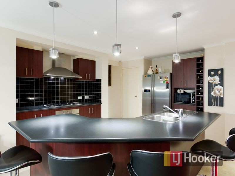 23 Sugarbush Drive, Lynbrook VIC 3975