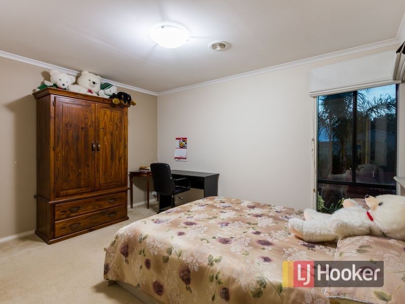 23 Sugarbush Drive, Lynbrook VIC 3975