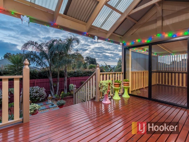 23 Sugarbush Drive, Lynbrook VIC 3975