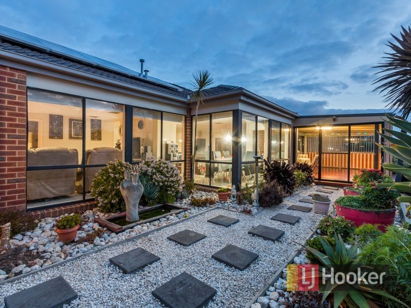 23 Sugarbush Drive, Lynbrook VIC 3975