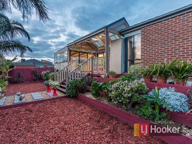 23 Sugarbush Drive, Lynbrook VIC 3975