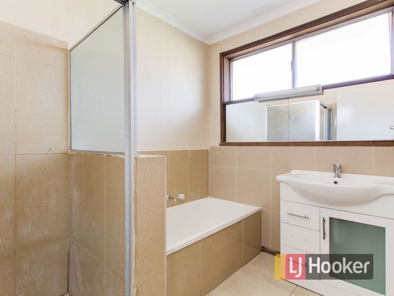 1 Wayside Court, Hampton Park VIC 3976