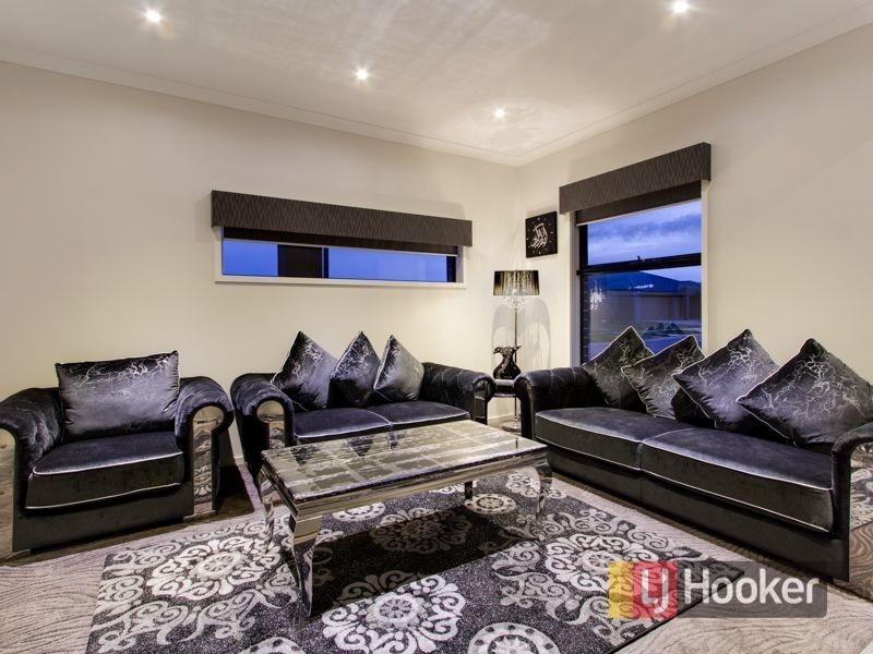 14 Gabitt Street, Cranbourne East VIC 3977