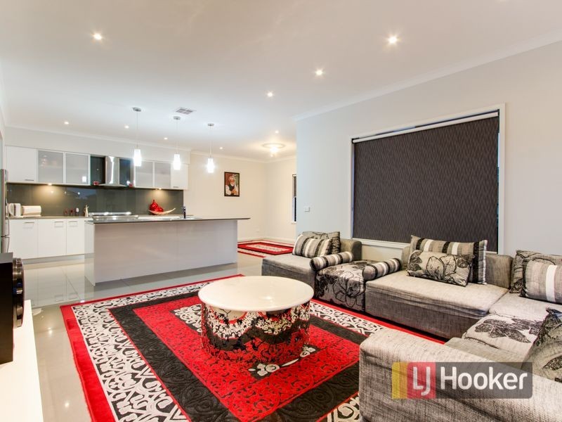 14 Gabitt Street, Cranbourne East VIC 3977