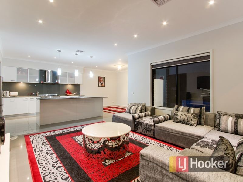 14 Gabitt Street, Cranbourne East VIC 3977