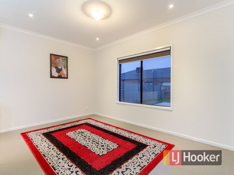 14 Gabitt Street, Cranbourne East VIC 3977