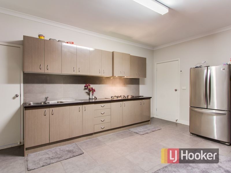 14 Gabitt Street, Cranbourne East VIC 3977